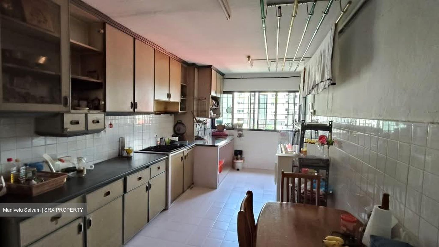Blk 243 Jurong East Street 24 (Jurong East), HDB 3 Rooms #596351061